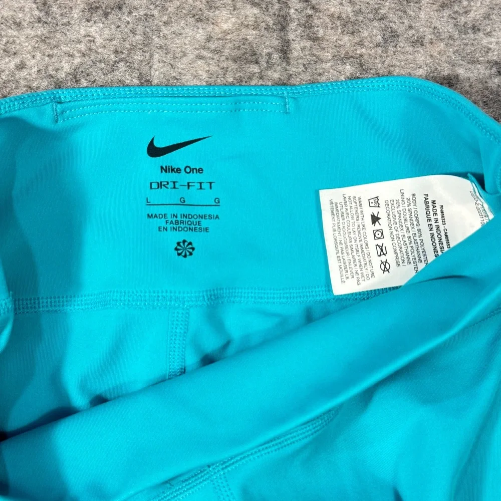 Nike keep her